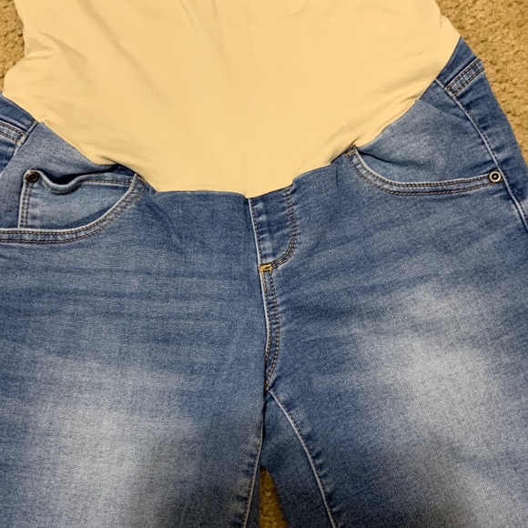 A-glow Maternity Skinny Jeans - Picture 2 of 5